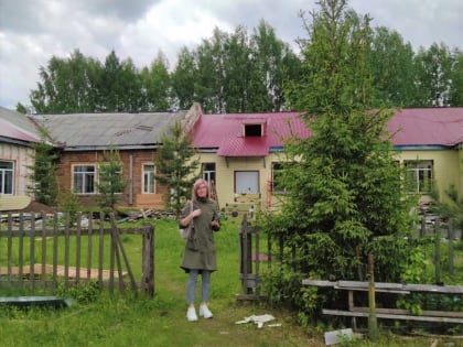 «Партийный десант» вновь проверил ход капитального ремонта трех школ Корткеросского района