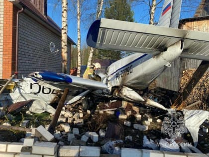 В Усть-Куломе упал легкомоторный самолёт
