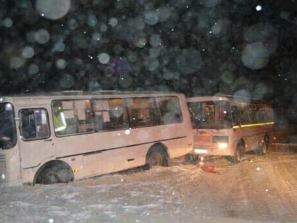 В Воркуте столкнулись два ПАЗа