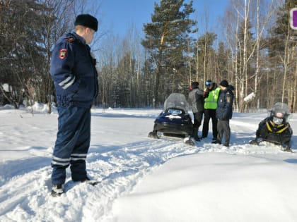 Воркутинка потеряла более 350 тысяч рублей при покупке снегохода