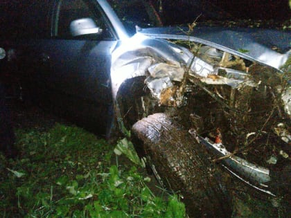 В Сысольском районе в результате ДТП пострадали водитель и пассажирка Volkswagen