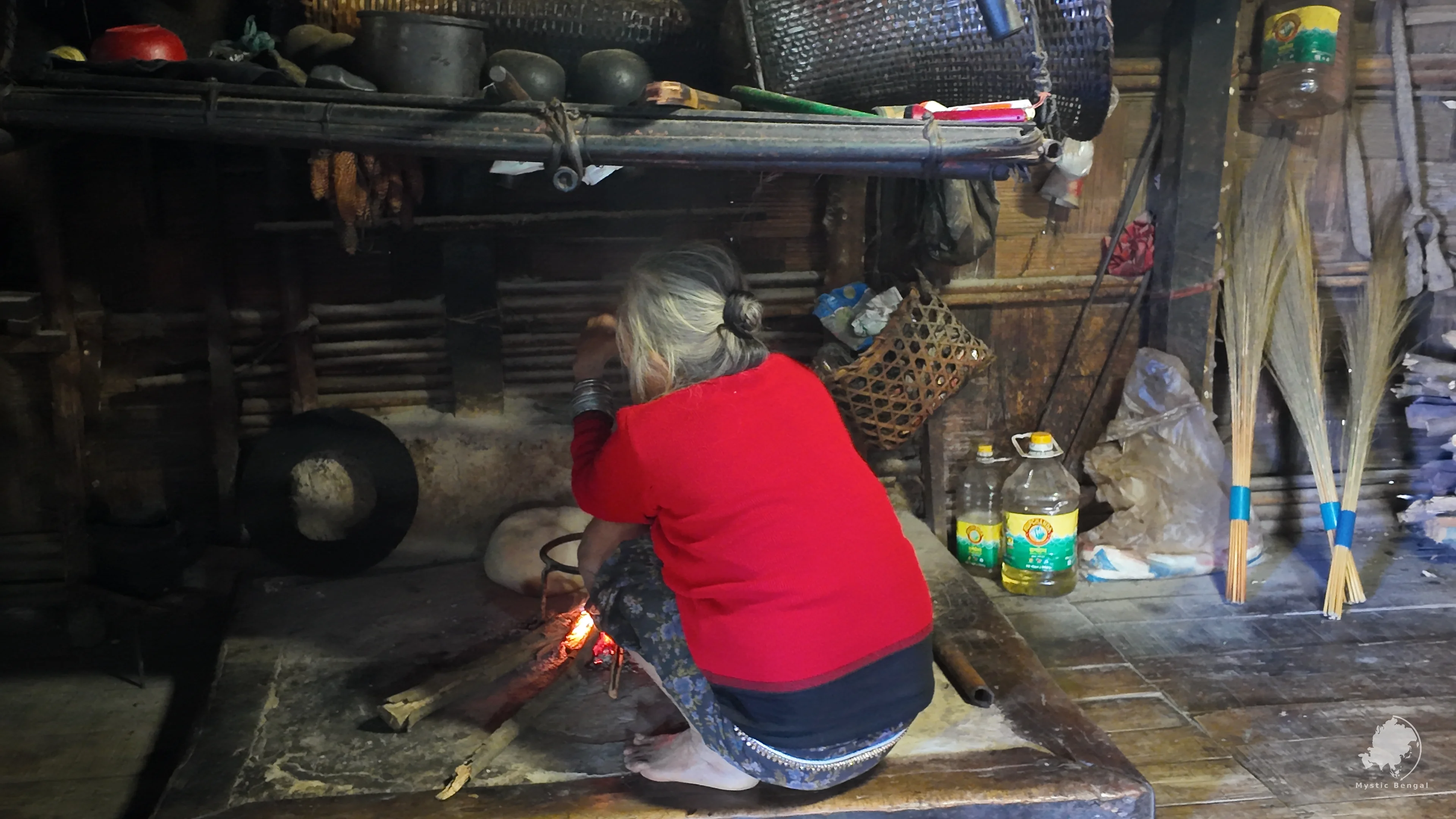 Women cooking in bangladesh village