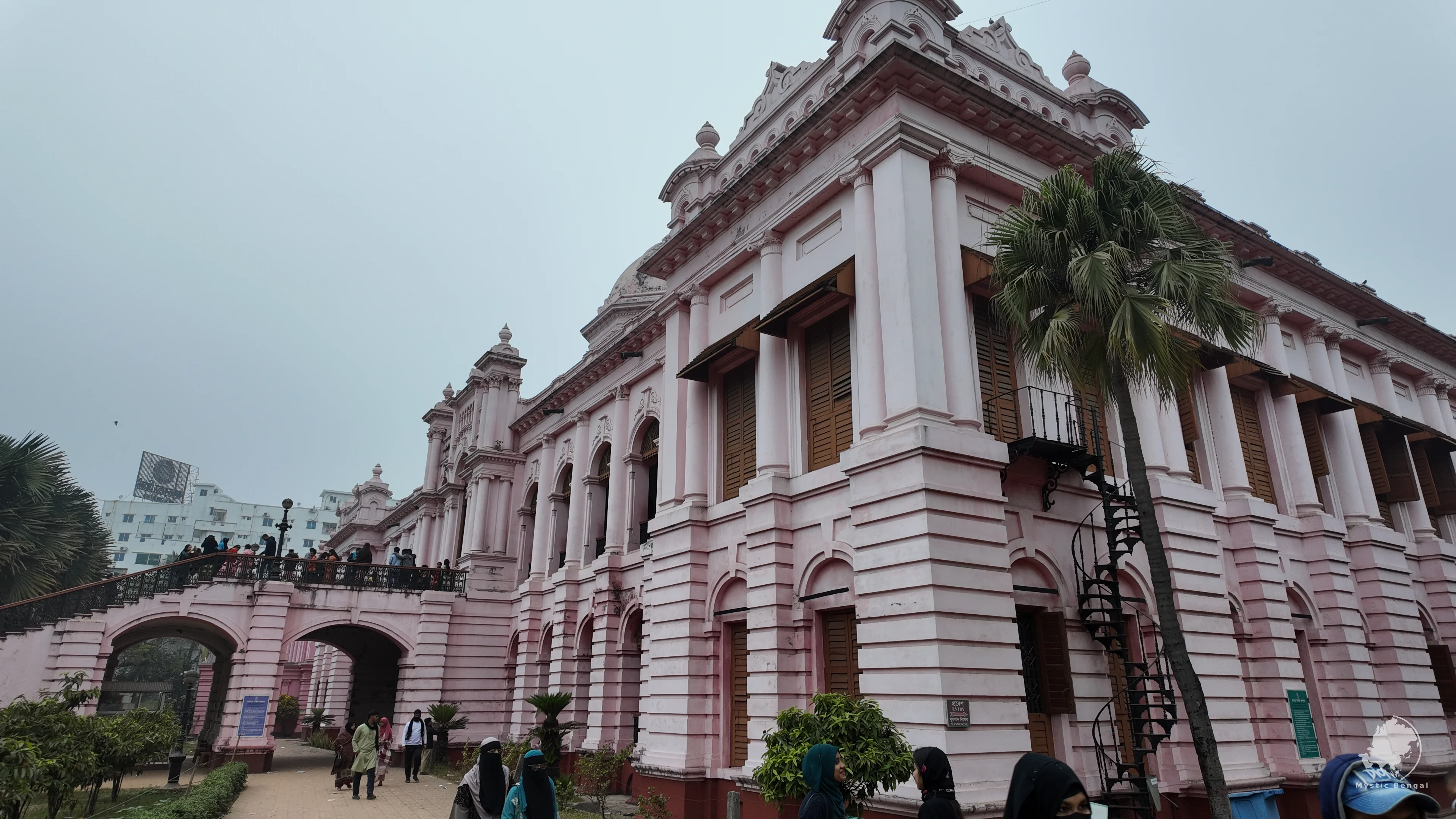 pink place dhaka bangladesh travel pic
