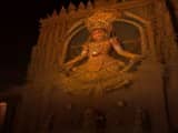 Navaratri Spectacle in Madurai: Rajarajeswari’s Grand Décor Draws Massive Crowds