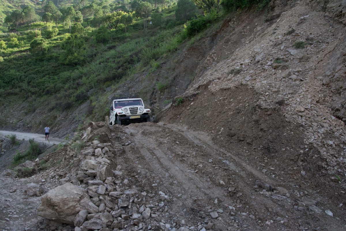 Uttarakhand Flood Tragedy: 5 Dead as Monsoon Rains Swell Rivers and Crush Roads