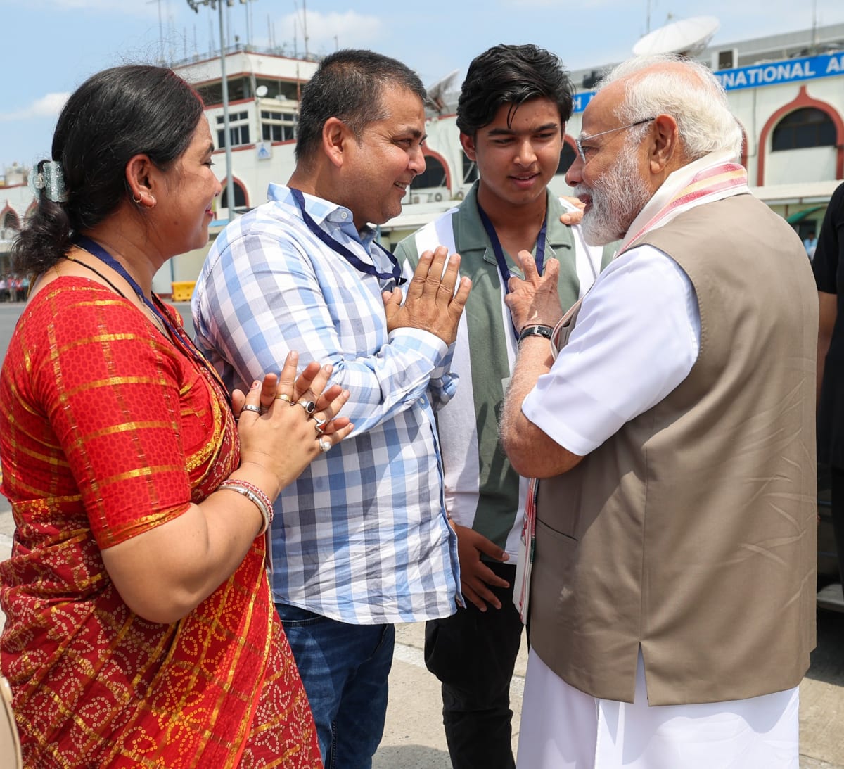 Vaibhav Suryavanshi’s Power Stroke Destroys Yash Thakur; Rajat Patidar Turns the Tide