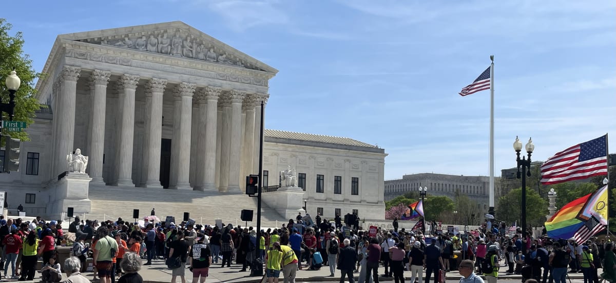 Federal Judge Halts Trump's New Birthright Citizenship Restriction Order