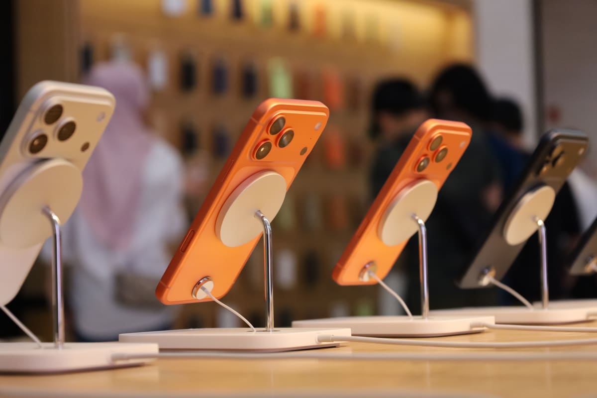 Apple’s iPhone 18 Pro, AirPods 5 & Watch 12: What India Can Expect