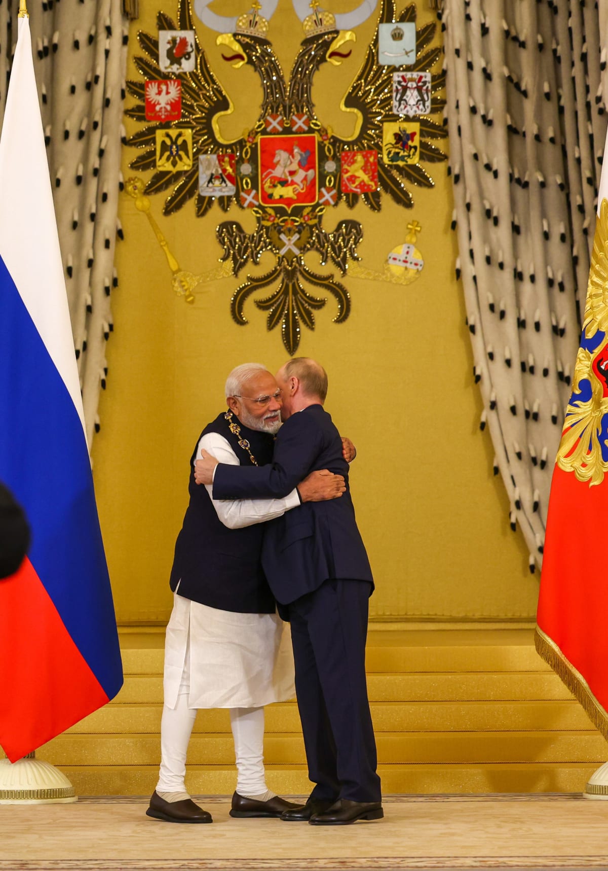 Modi's BRICS Chemistry: Warm Hug with Putin and Handshakes with Global Leaders