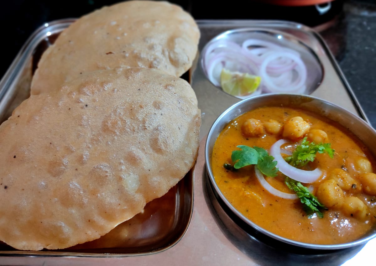 Rahul Gandhi’s Musical Plea Over Chole Bhature at Kwality Sparks Cultural Talk