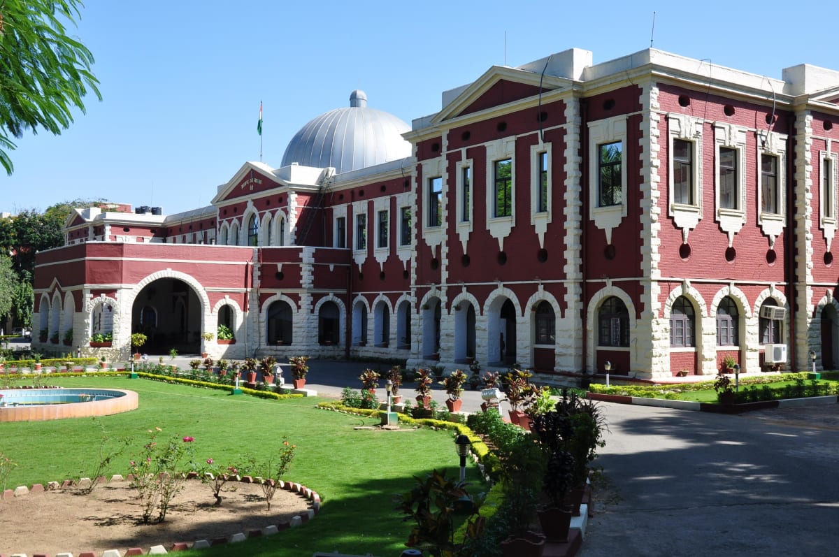 High Court Extends Stay on Jharkhand Govt Decision, Safeguarding JSSC‑CGL Candidates' Jobs
