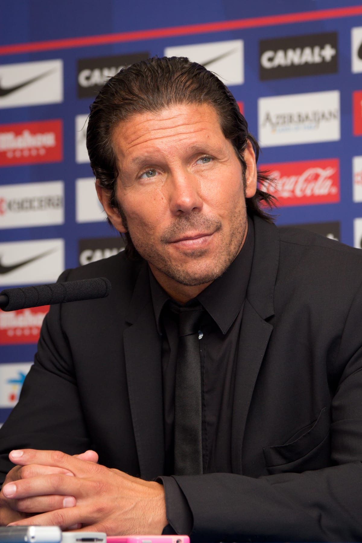 Simeone Praises Mourinho Ahead of High‑Stakes Madrid Derby