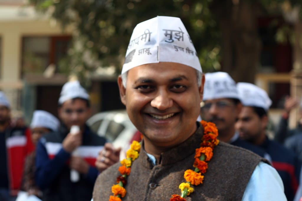 AAP MLA Parvesh Verma Defends Slap After Goons Incident – Political Fallout