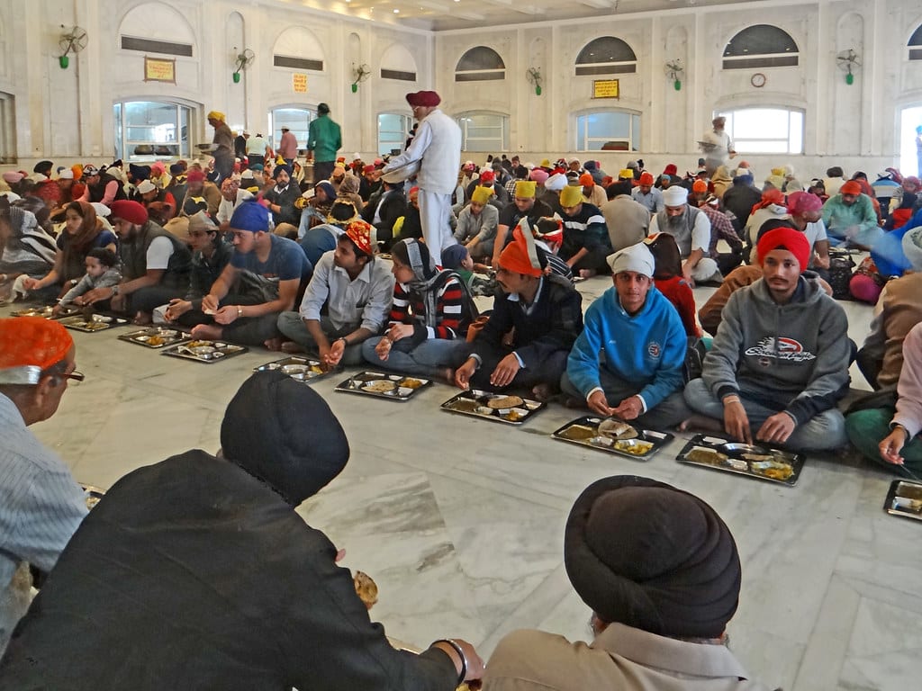 Bangla Sahib Row: Sikh Sentiments Hurt as Protesters and Police Clash Over Gurdwara Intrusion
