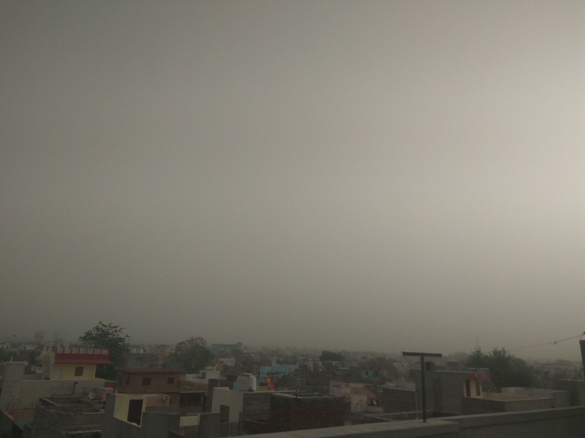 Rajasthan Battens Down as Rain and Strong Winds Slash Temperatures