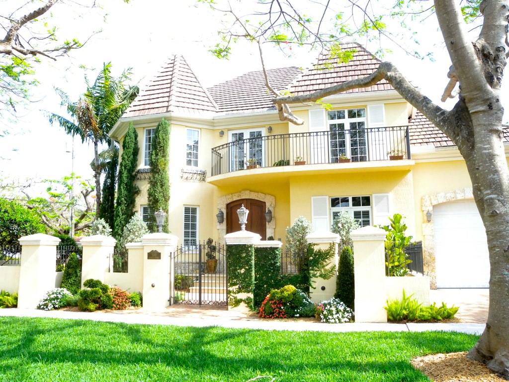 Florida suburban house exterior