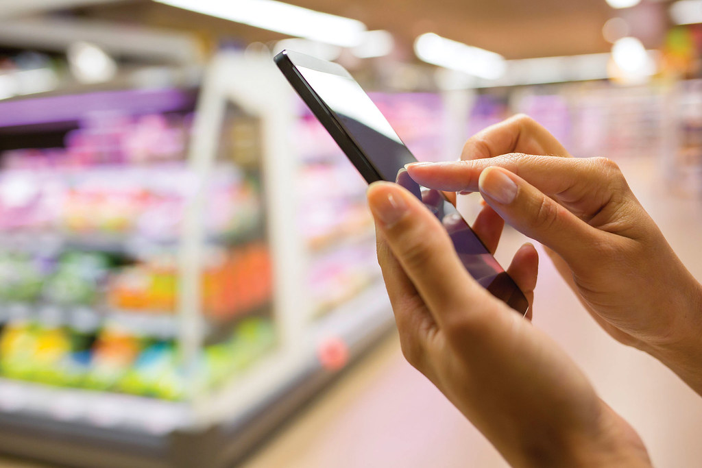 Flipkart app smartphone listing