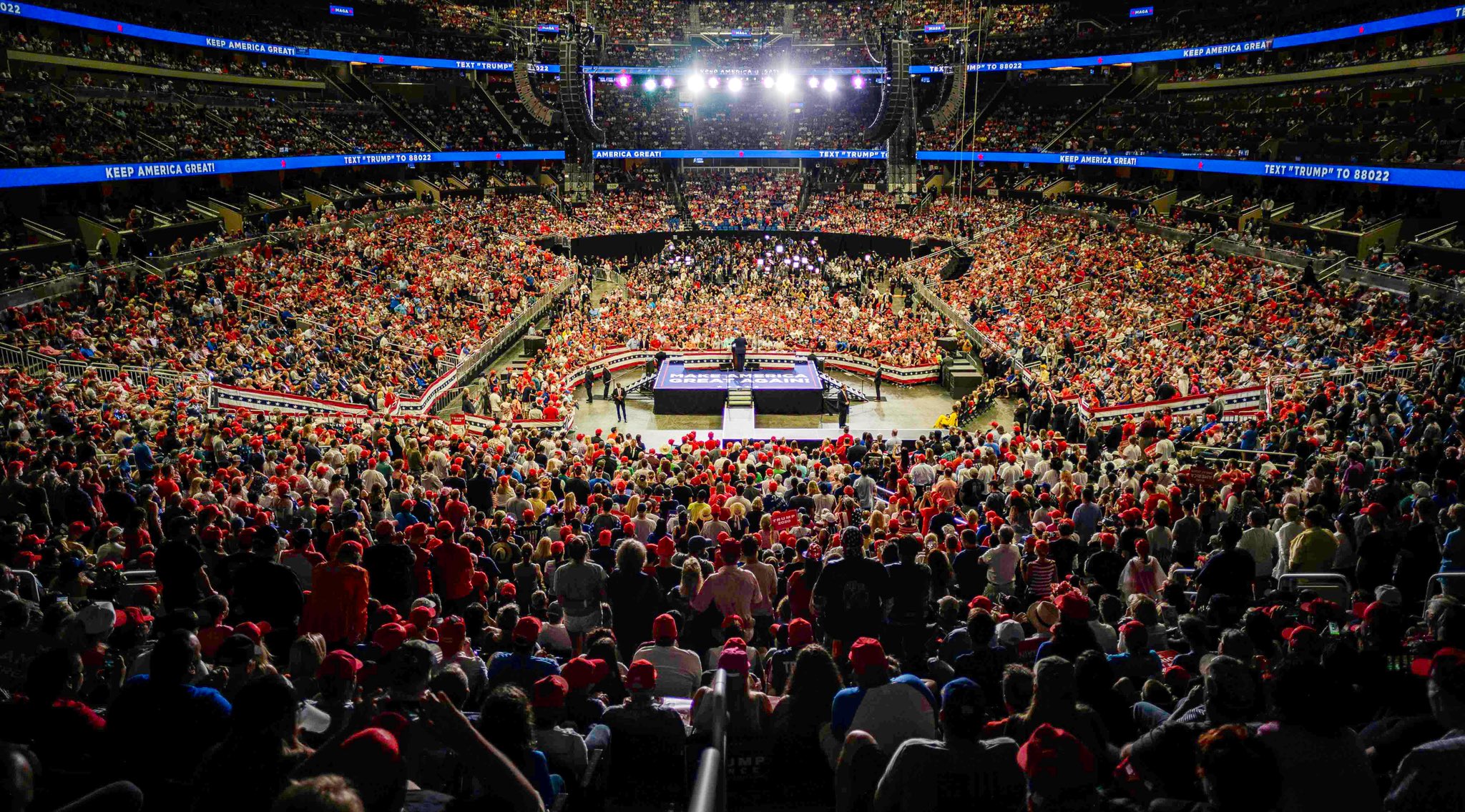 Trump supporters rally New York