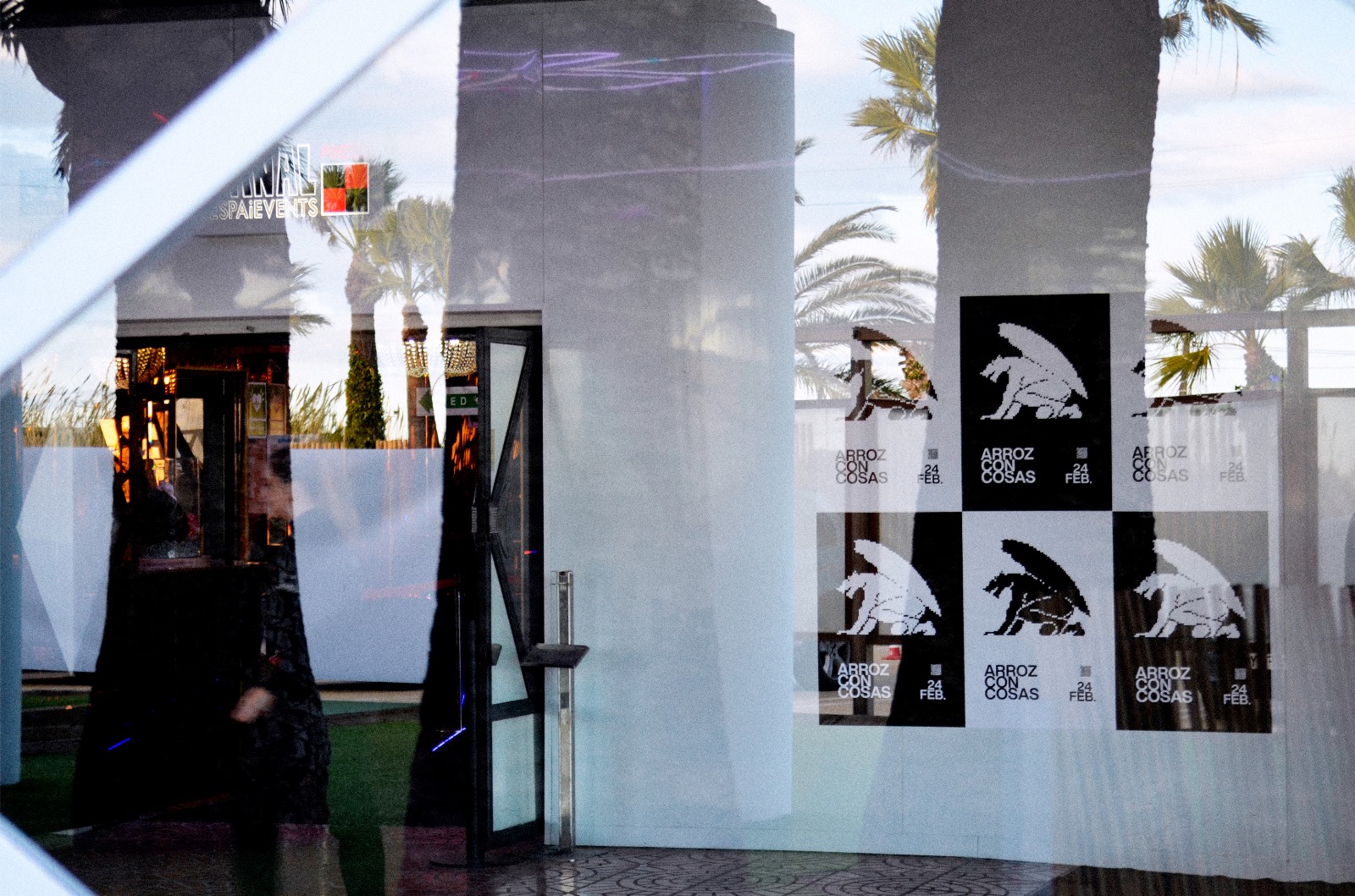 Fotografía del festival Arroz con Cosas, escena de músico.