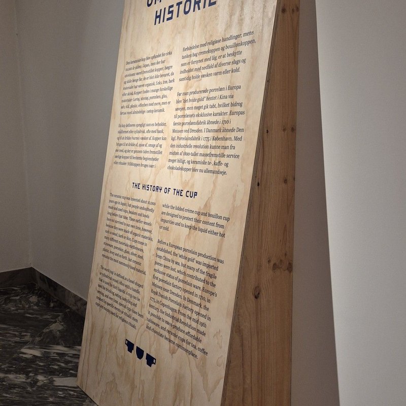 Présentoirs en bois