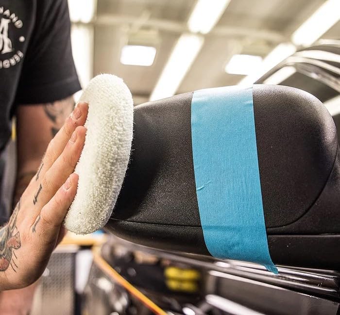 Vue 3 de Meguiars Geu Renovateur Plastiques