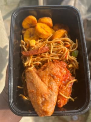 Stir fry pasta, chicken and plantain 