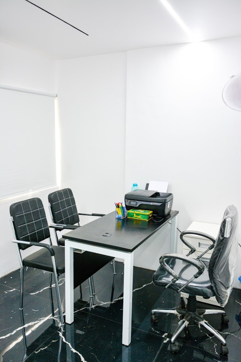 Desks Co-working Space