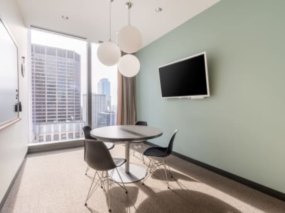 Signature by Regus 110 North Wacker