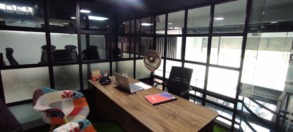 Owlxup, Shop Sector XX DHA Phase