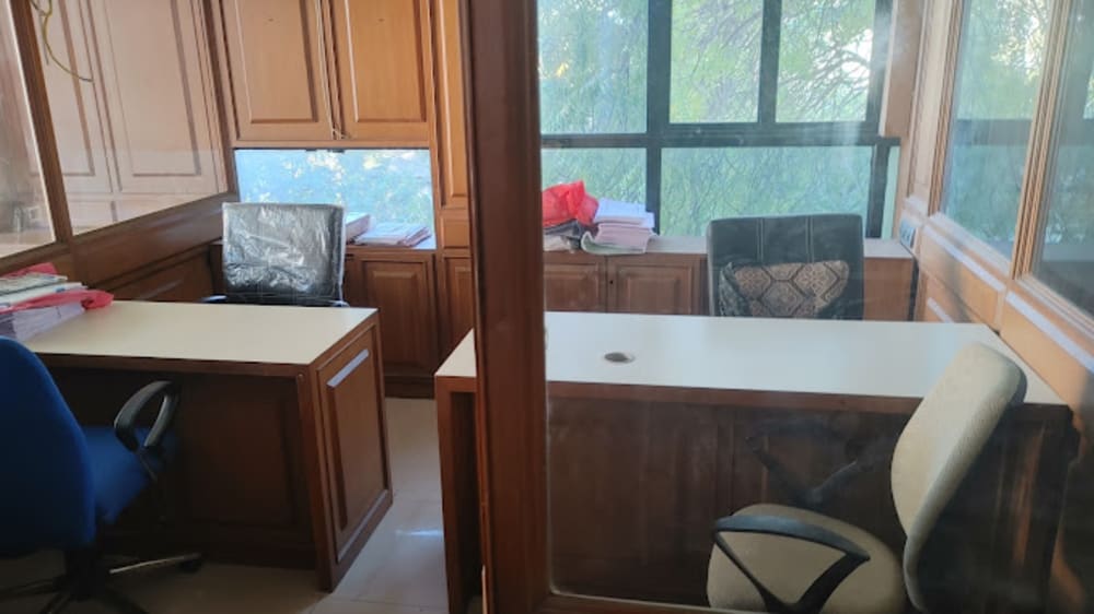 Co-Desk CoWorking- Ahmedabad