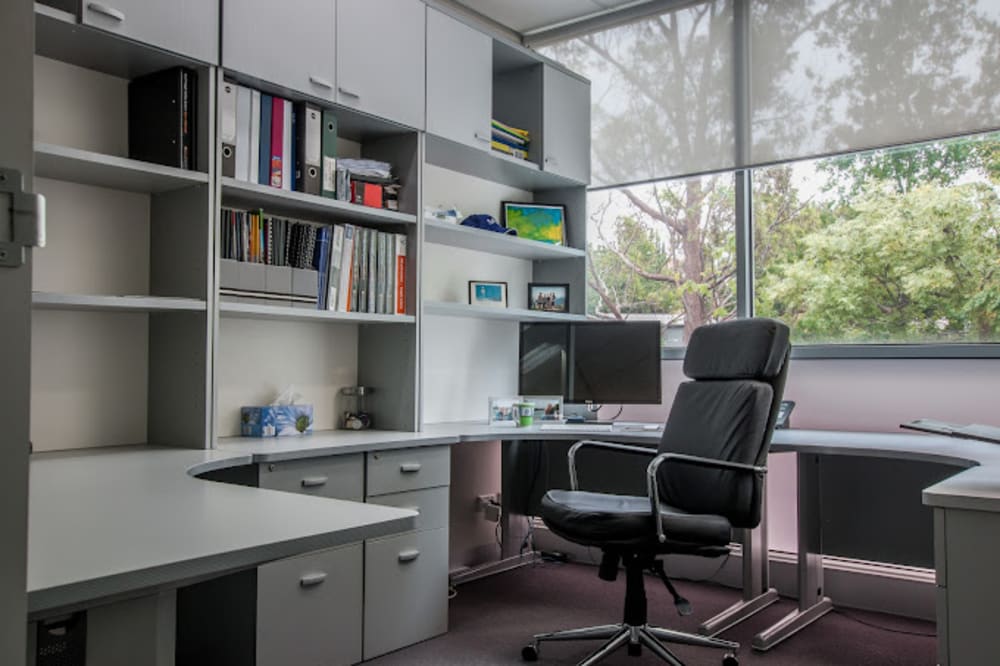 nLIVEn Suite 8 Toorak Road