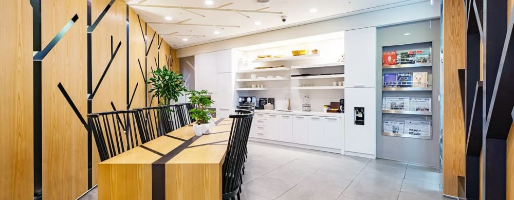 The Executive Centre-International Finance Centre, Two IFC