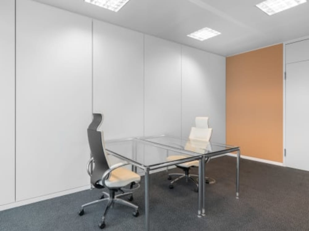 Signature by Regus  Westhafen Tower