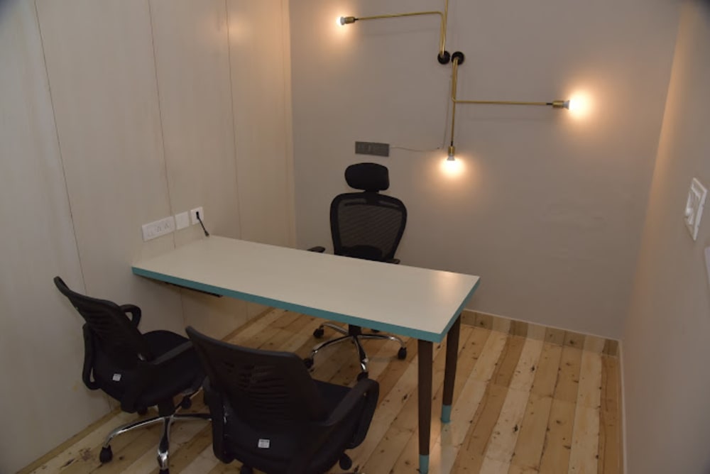 Inside the box- Jaipur