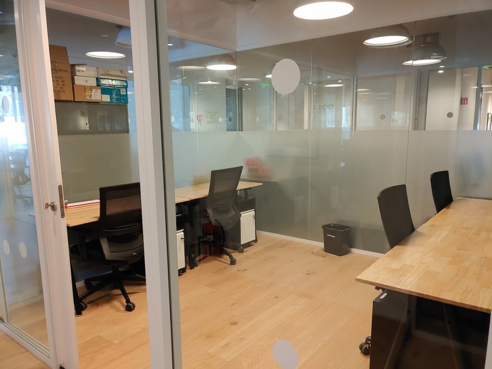 WeWork Krishe Emerald