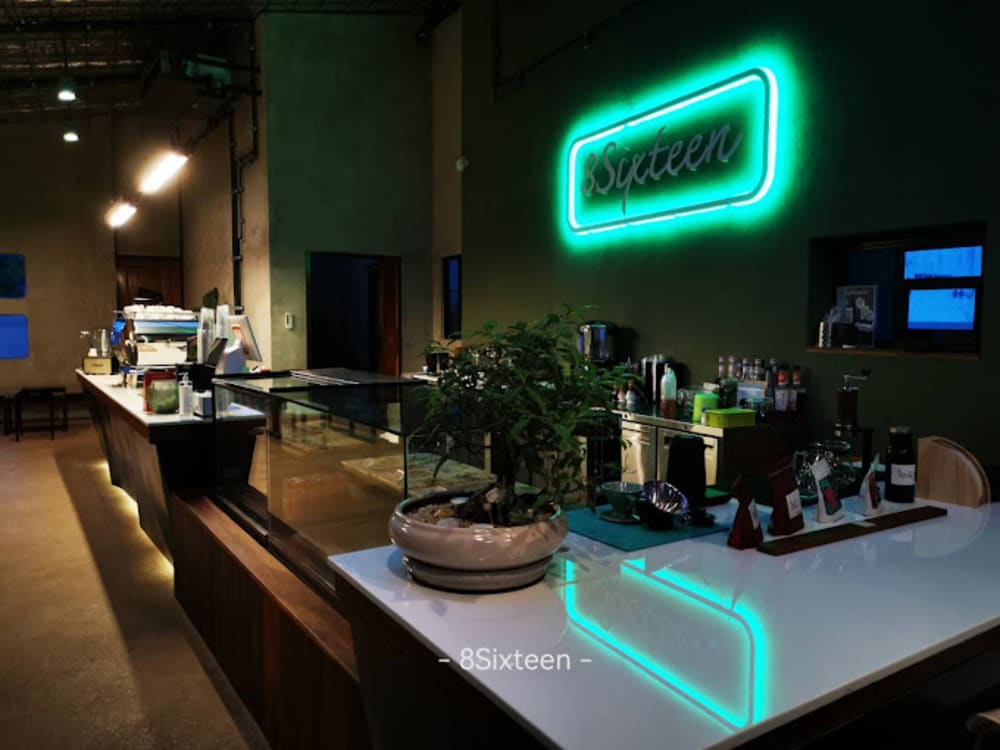8Sixteen Cafe