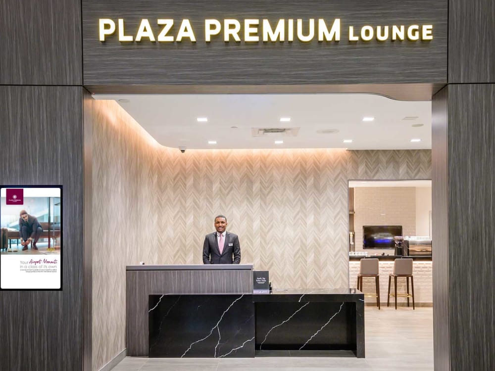 Plaza Premium Lounge US Transborder Terminal 1