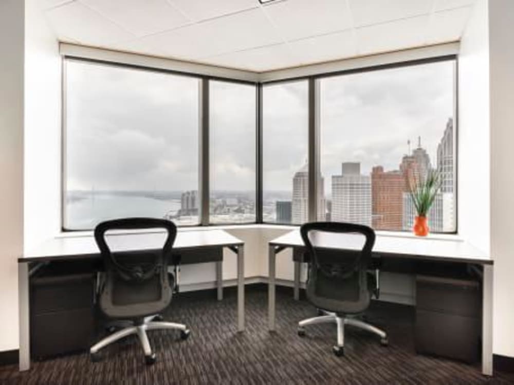 Regus RenCen