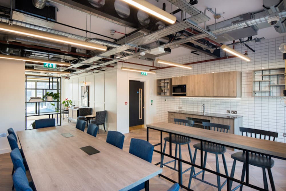 Business Cube London 10-12 Alie Street