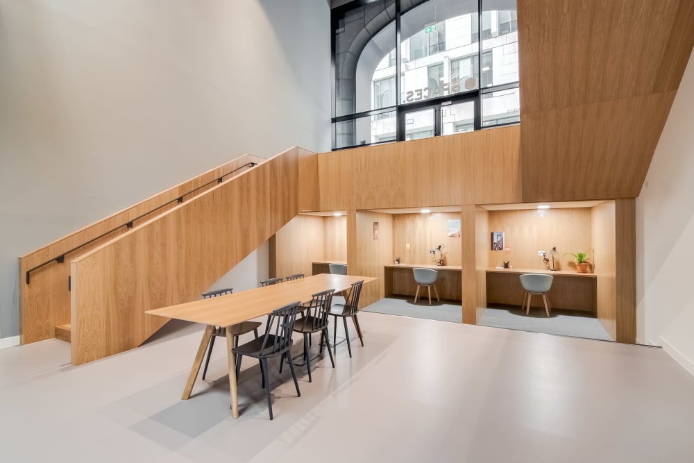 Regus 4211 Cedar Spring Rd