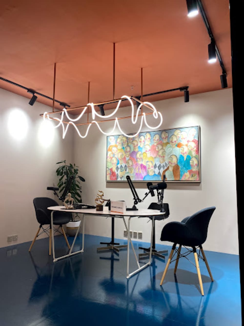 The Stage- Saudi Arabia