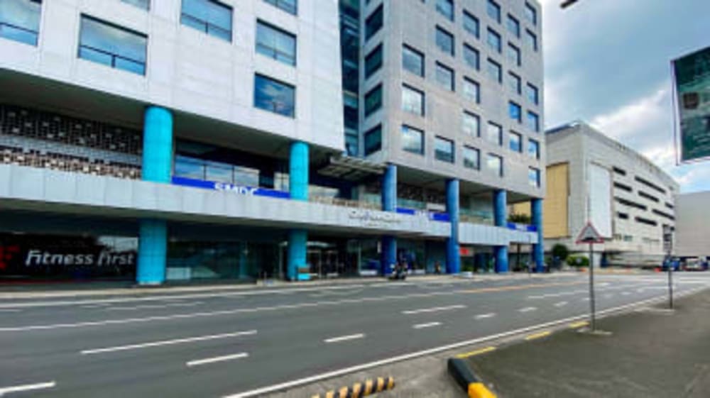 Regus -One E-com Pasay