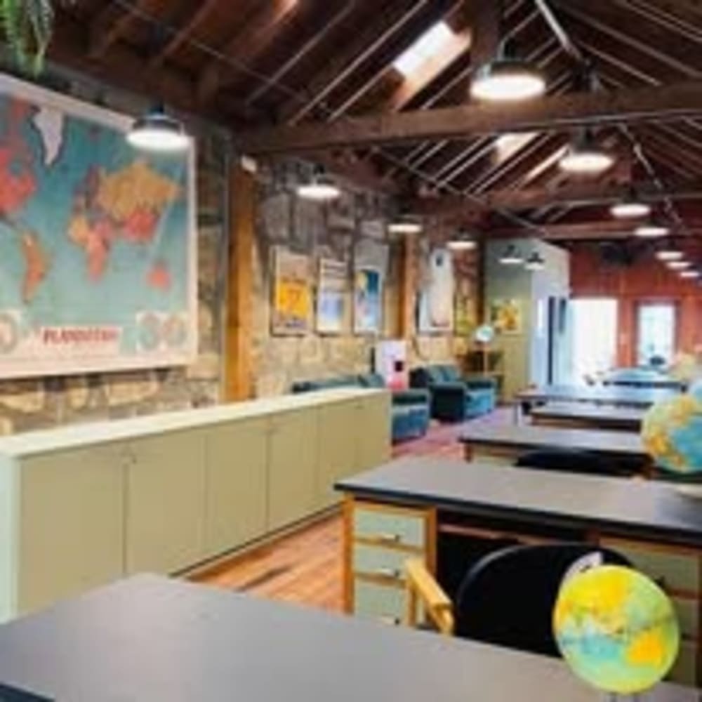 Almada Ponto - Cowork