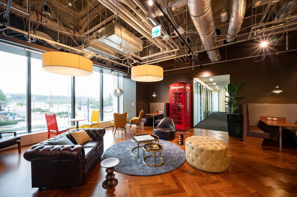 Servcorp Marunouchi Nijubashi Building