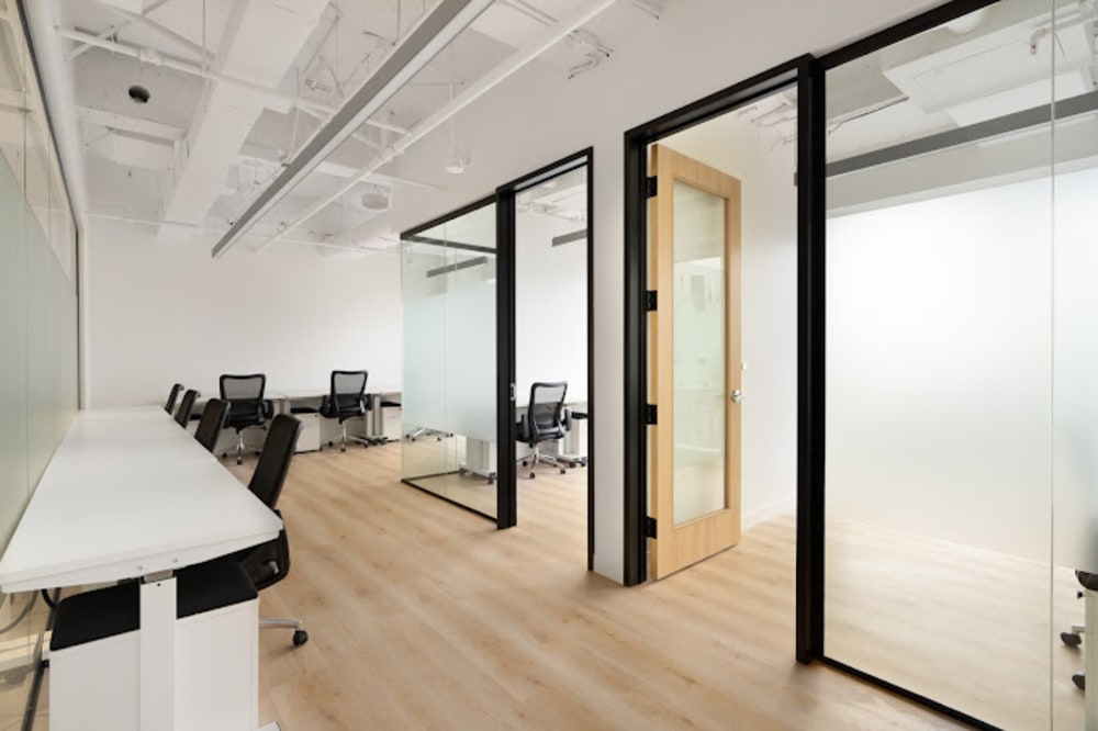 IQ Office Georgia St- Vancouver