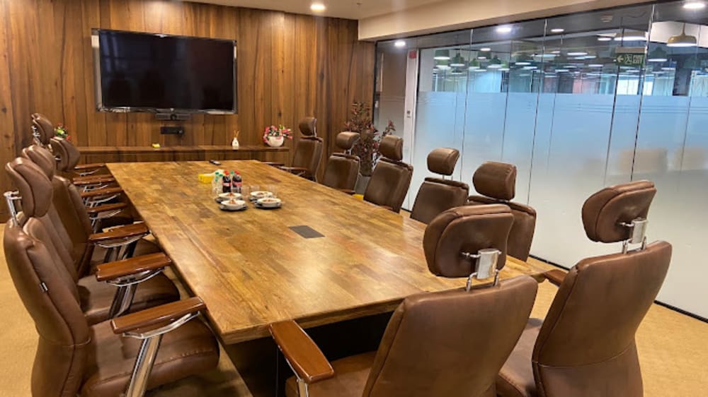 DevX High Street Vastrapur