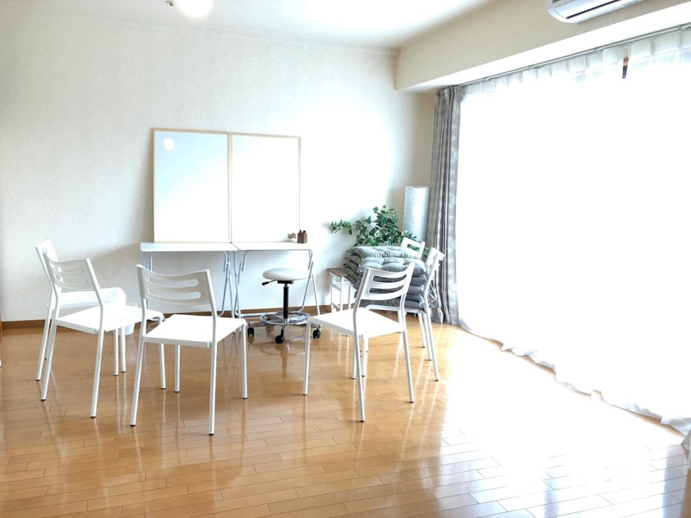 Share Saloon & Rental space