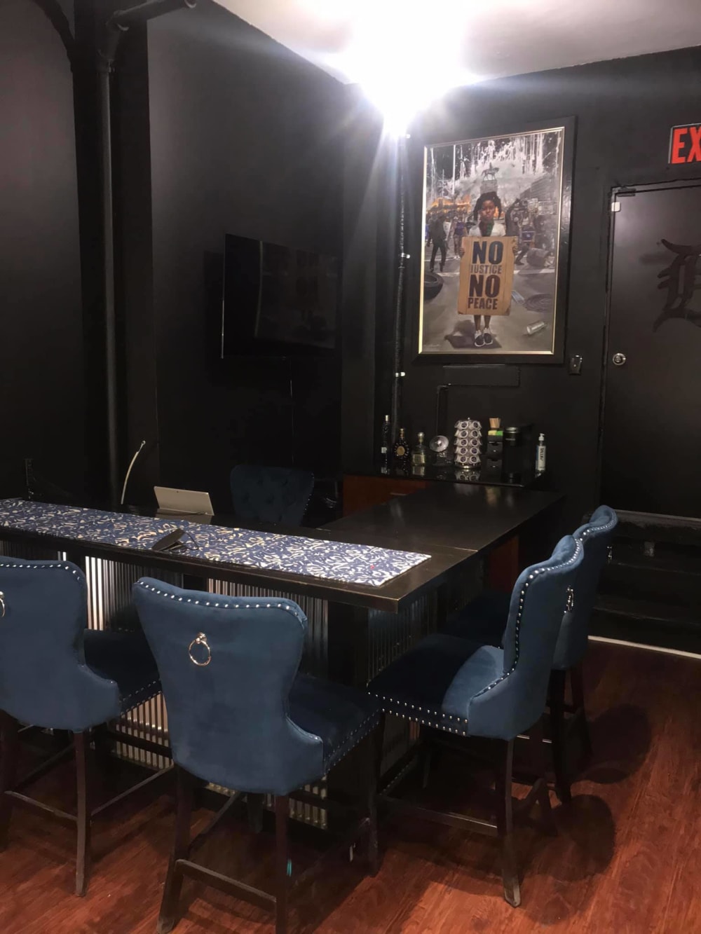 The LONGSTREET Livernois