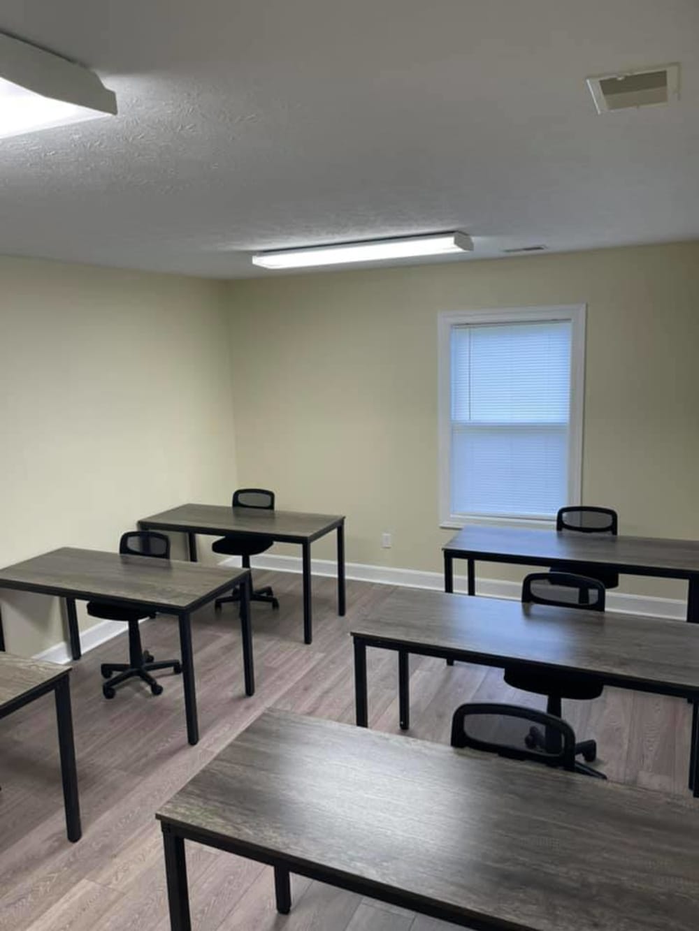 Elite Excentre Office