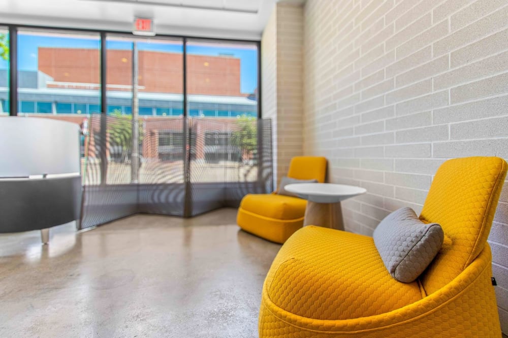 Inspire Lounge 423 W College